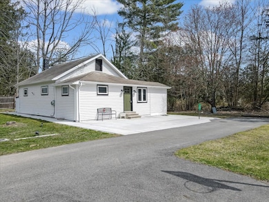 109 Silver Ln, Cresco, PA 18326 - photo 4