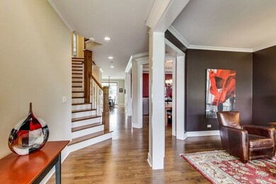 402 W Fremont Ave, Elmhurst, IL 60126 - photo 4