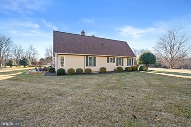 14 Foxlair Ct, Gaithersburg, MD 20882 - photo 2