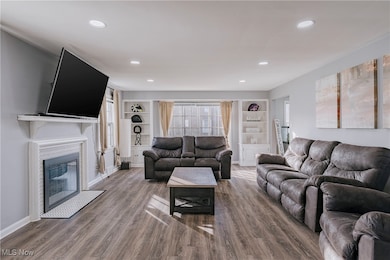 2099 Campus Rd, Cleveland, OH 44121 - photo 7