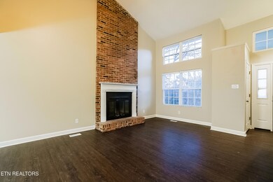 005-photo-living-room-10082928
