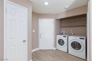 5058 S Rainbow Blvd unit 102, Las Vegas, NV 89118 - photo 4
