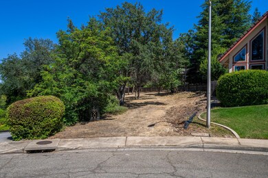504 Seavy Ct, Redding, CA 96001 - photo 2