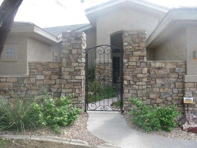 BEAUTIFUL STONE FRONT INTO ENTRANCE