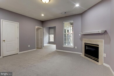 13110 Park Crescent Cir, Herndon, VA 20171 - photo 7