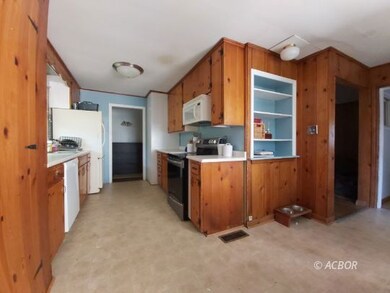Upper Apartment