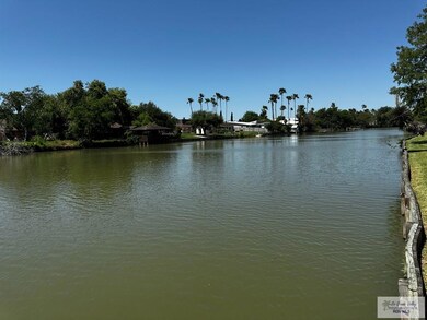 Another view of Resaca