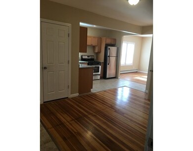 143 Skeele St unit 3R, Chicopee, MA 01013 - photo 5