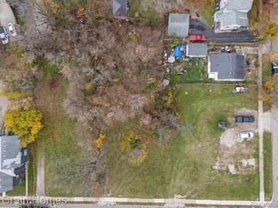 431 Perry St, Pontiac, MI 48342 - photo 2