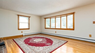 1054 Banfield Rd, Portsmouth, NH 03801 - photo 4