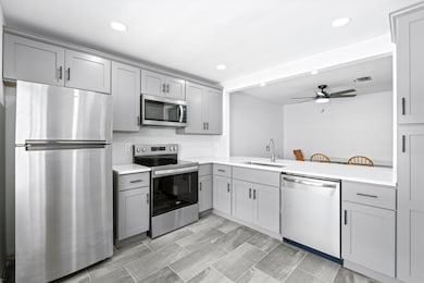 312 Lake Helen Dr unit 3120, West Palm Beach, FL 33411 - photo 3