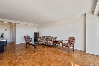 Seville unit 9R, Bayside, NY 11360 - photo 7