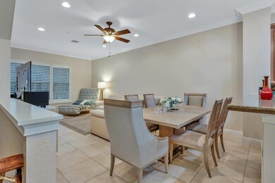 5027 Vine Cliff W - Kitchen