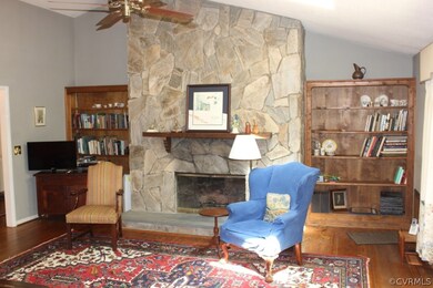 302 Hickory Dr, Manakin Sabot, VA 23103 - photo 4