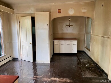 228 Thompson St, North Tonawanda, NY 14120 - photo 6