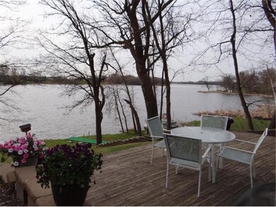 Great year round home / cabon on 350+ acre Ramsey 