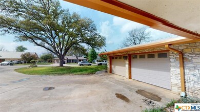 108 Oak Ridge Dr, San Marcos, TX 78666 - photo 4
