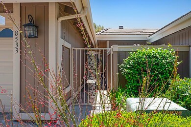 8533 Circle r Valley Ln, Escondido, CA 92026 - photo 2