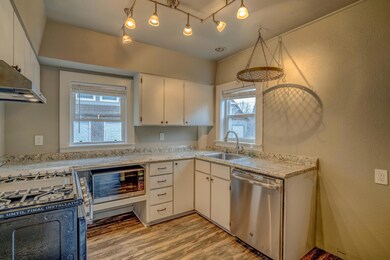 139 SE Taft Ave Bend OR 97702 Large-1