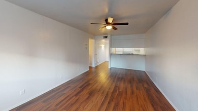 410 Bryan St unit 2, Denton, TX 76201 - photo 4