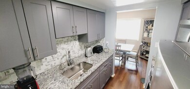 6948 Woodstream Ln, Lanham, MD 20706 - photo 2