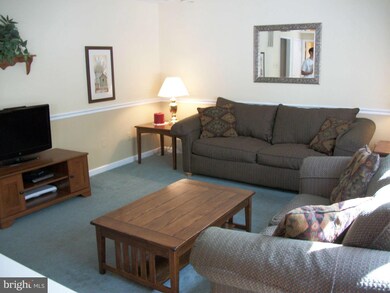 16128 Olmstead Ln, Woodbridge, VA 22191 - photo 3