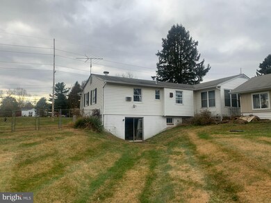 22501 Frederick Rd, Clarksburg, MD 20871 - photo 3