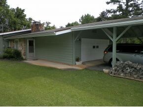 Side entrance to Front