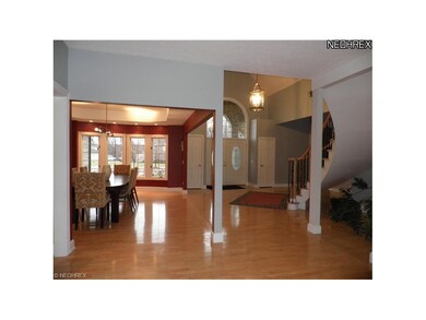 9672 Amberwood Ct, Broadview Heights, OH 44147 - photo 5