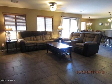 christmas_family room open to kitchen