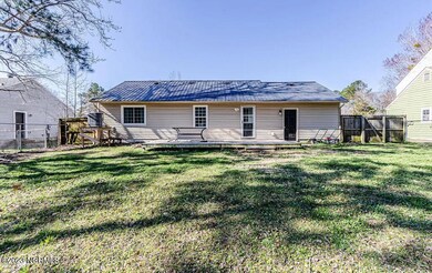 600 Regalwood Dr, Jacksonville, NC 28546 - photo 3