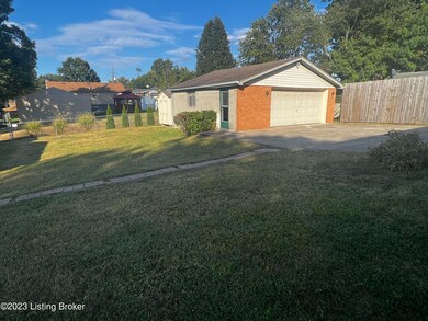 6005 Applegate Ln, Louisville, KY 40219 - photo 3