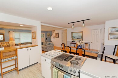 6 Aspinwall Rd, Albany, NY 12211 - photo 5