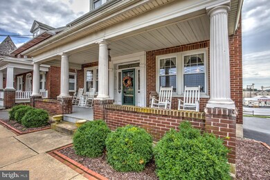 224 E Main St, New Holland, PA 17557 - photo 2