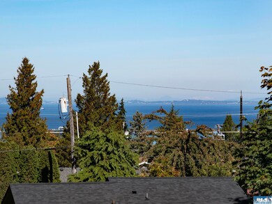 220 Lopez Ave, Port Angeles, WA 98362 - photo 4