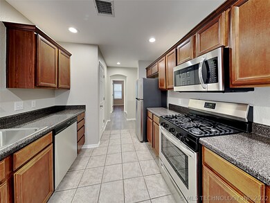 unlisted-address, Broken Arrow, OK 74014 - photo 6