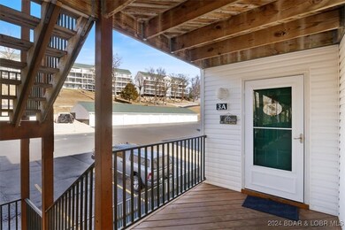 Only one flight up to your new lake escape
