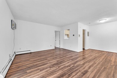 121 Grove St unit 4, West Roxbury, MA 02132 - photo 5