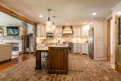 4 kitchen 2