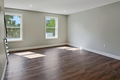 8 Sapphire Ln, Nashua, NH 03064 - photo 4