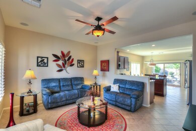 Great room w/surround sound