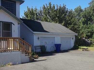 40 Covington St, Springfield, MA 01119 - photo 5