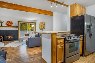 1050 W Beaver Creek Blvd B204 MLS-21