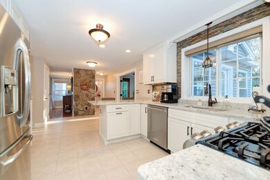 15 Saddleback Rd, Londonderry, NH 03053 - photo 5