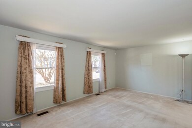 92 New Castle Ln, Willingboro, NJ 08046 - photo 5