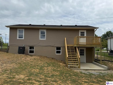 215 Davis St, Campbellsville, KY 42718 - photo 2