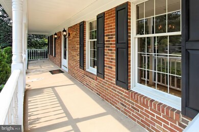 12039 Lake Newport Rd, Reston, VA 20194 - photo 2