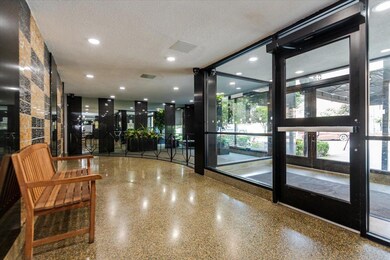 Lindenwood Village Section C unit 3D, Howard Beach, NY 11414 - photo 4