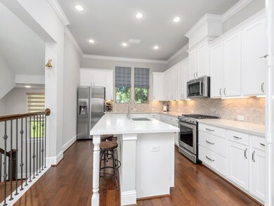 1018 Shepherd Oaks Dr, Houston, TX 77018 - photo 5