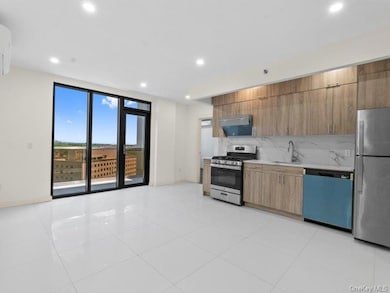 124-28 Queens Blvd unit 9D, Kew Gardens, NY 11415 - photo 4